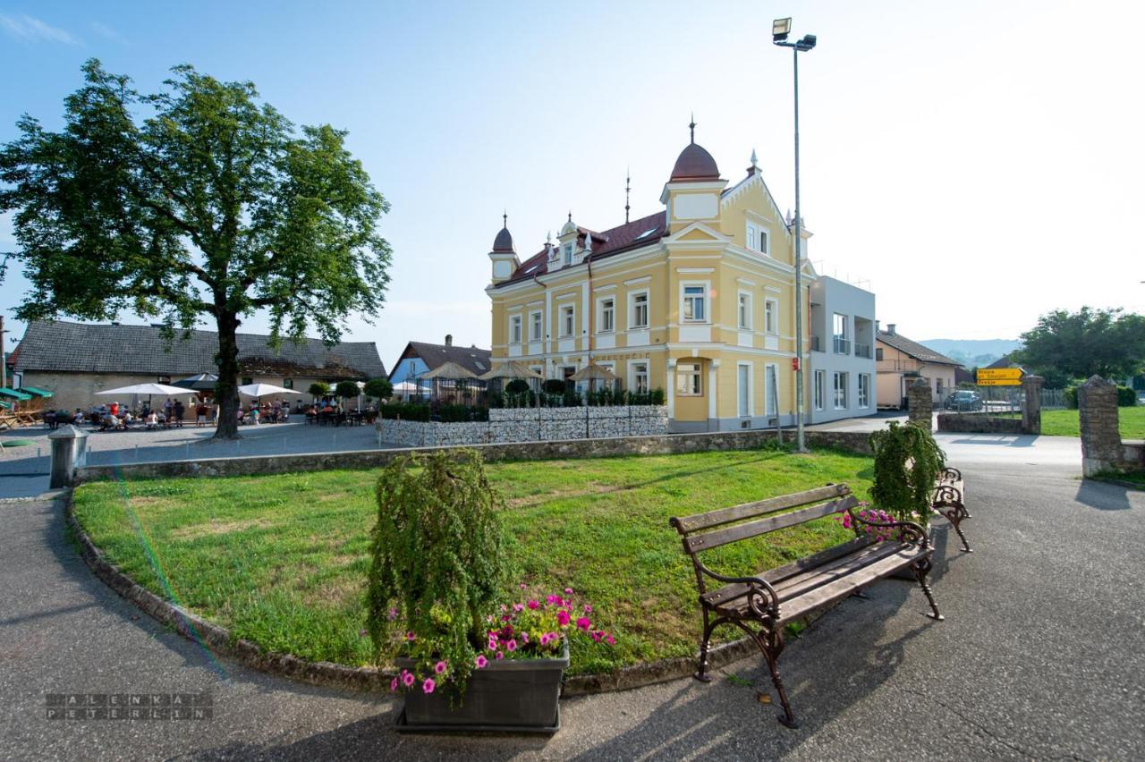 Dvorec Gregorcic Шмарьешке-Топлице Экстерьер фото